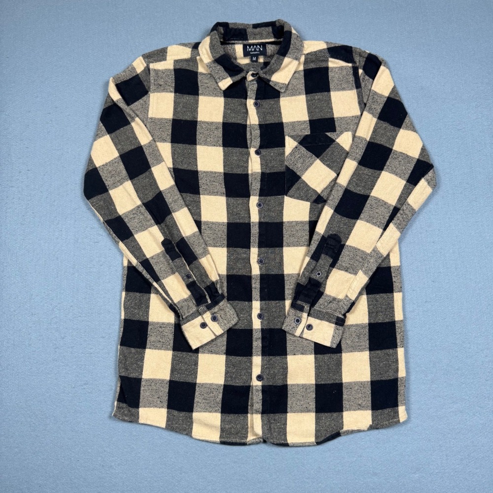 boohooMAN Flannel Shirt Mens Medium Cream Black Buffalo Plaid Long Sleeve Button